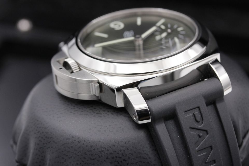 Panerai Luminor Logo PAM01624 Image 4